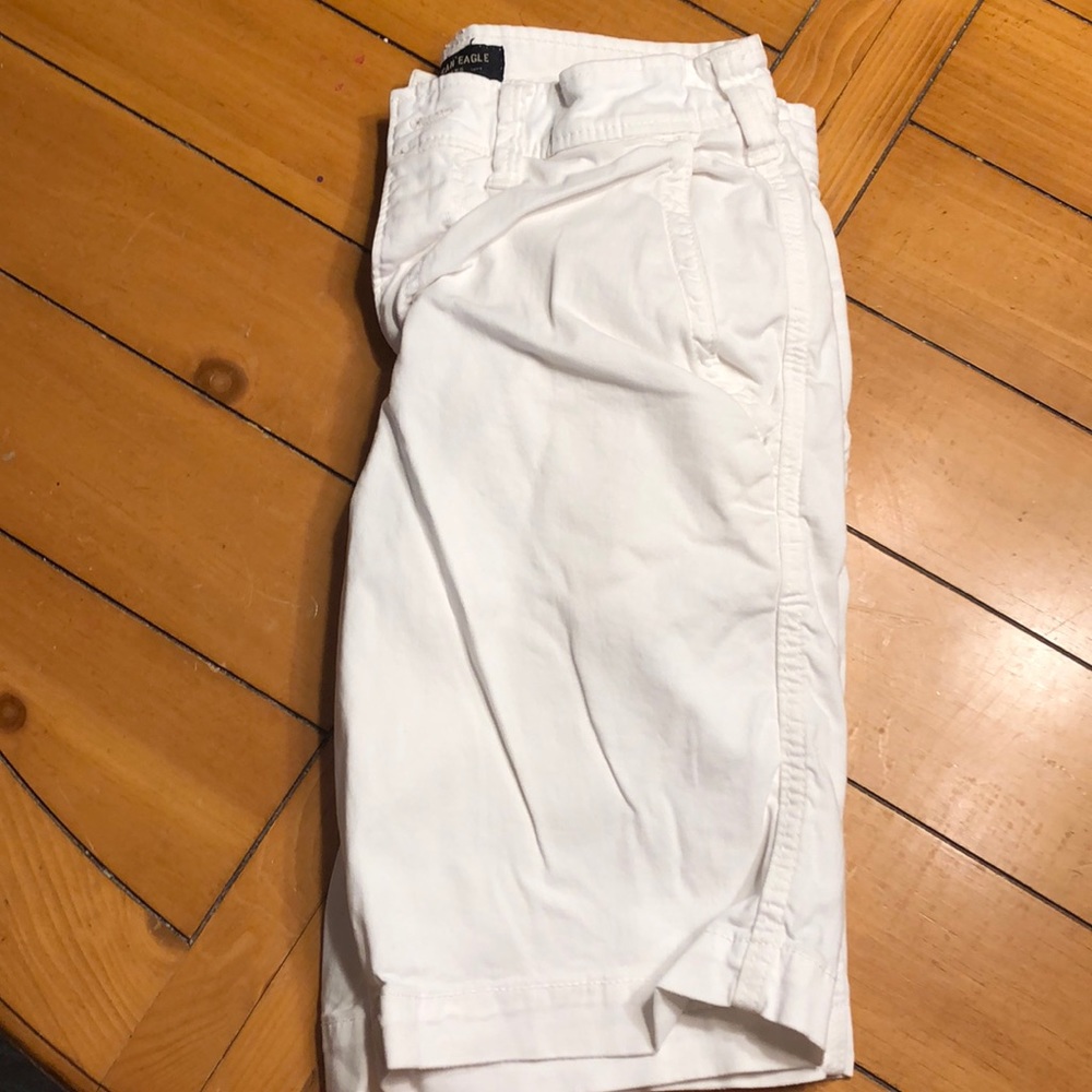 American Eagle White Flat Front Shorts